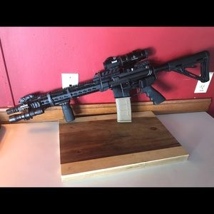 Meet your Posher, Travis